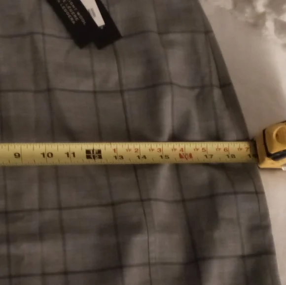 Banana Republic Skirt - Picture 9 of 10